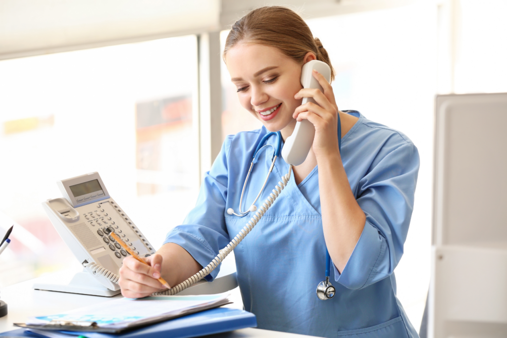The Pros and Cons of Being a Medical Office Assistant